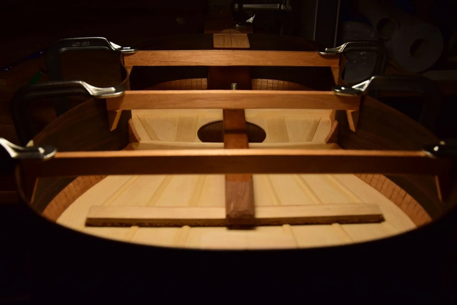 Back bars positioned on blocks glued to the sides