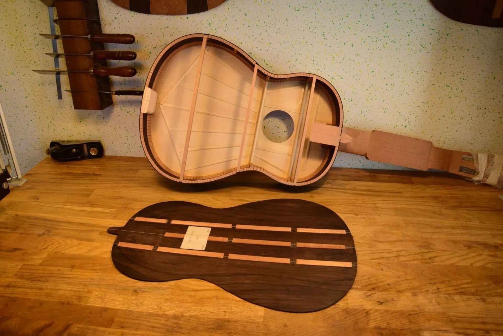 Interior view during box closing