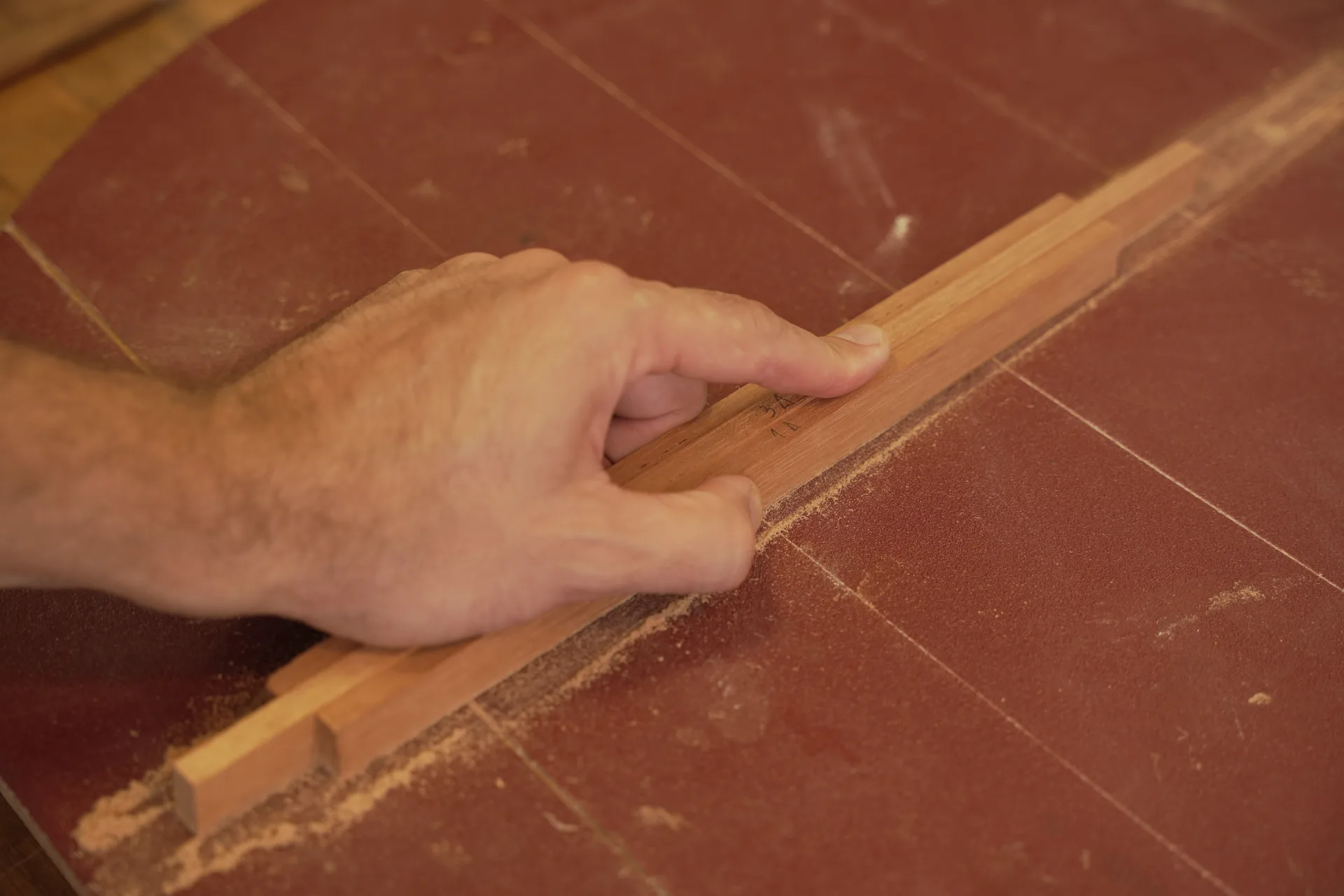 Back braces shaped on radius dishes covered with sandpaper